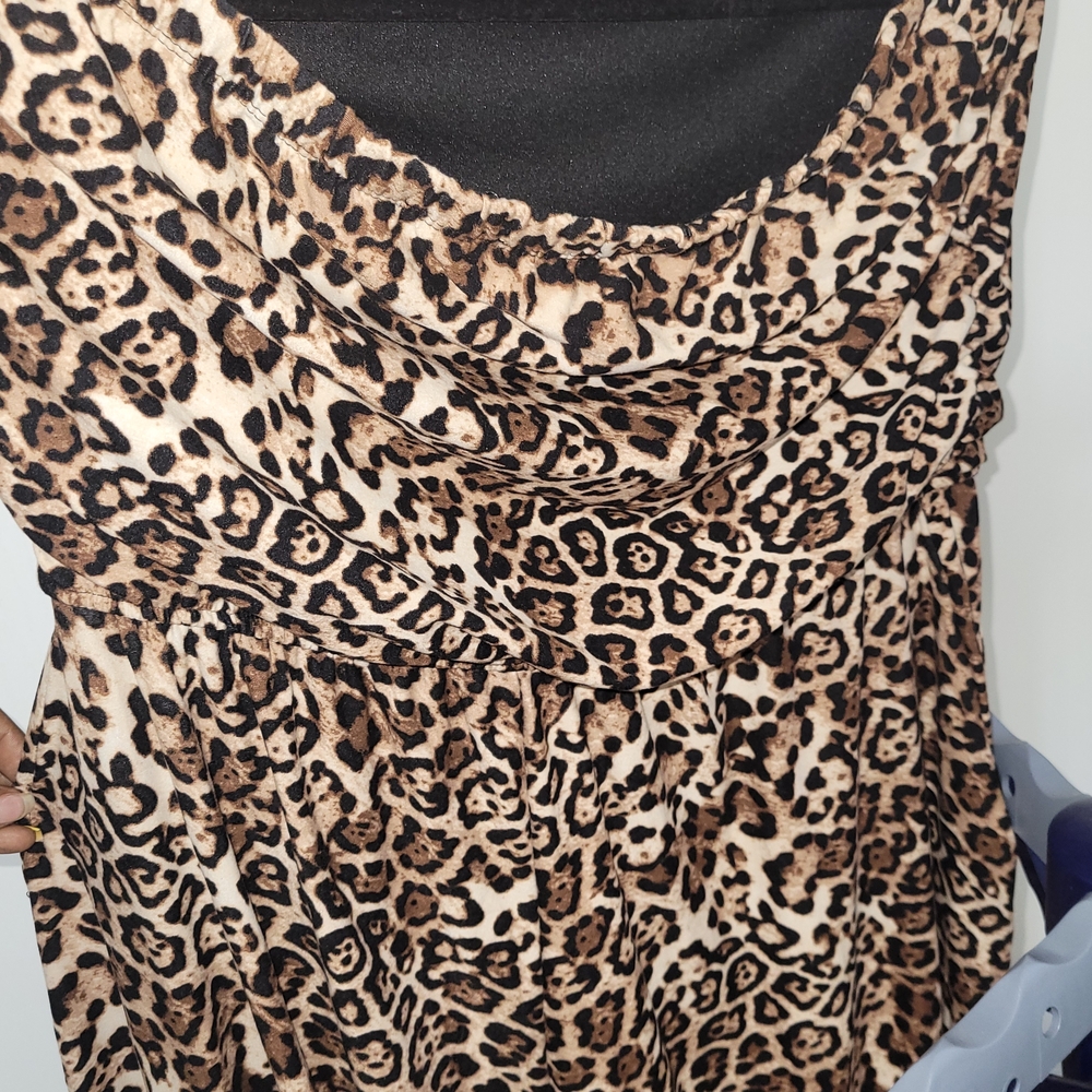 Leopard Print Sleeveless Jumper With Pockets